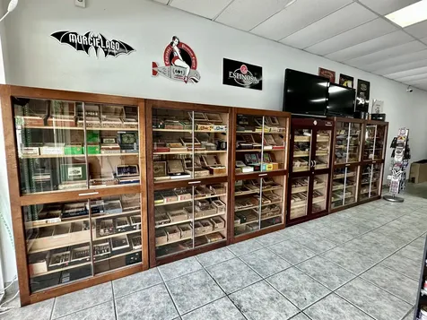 914 SW Gatlin Boulevard Port Saint Lucie FL 34953