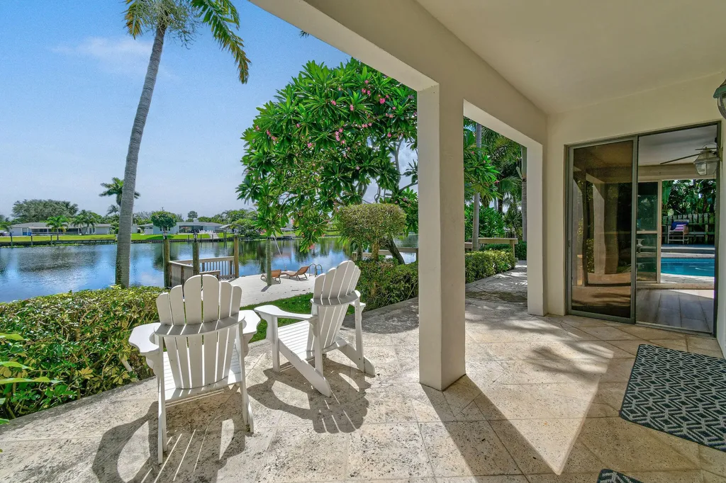 8110 W Lake Drive Lake Clarke Shores FL 33406