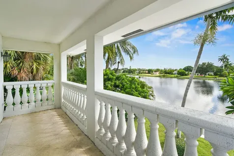 8110 W Lake Drive Lake Clarke Shores FL 33406