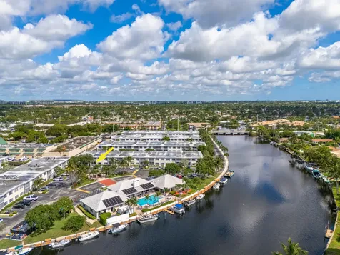 150 Cypress Club Drive 513 Pompano Beach FL 33060
