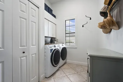 2694 Ne Sewalls Landing Way Jensen Beach FL 34957