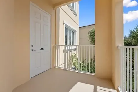 18 Harbour Isle Drive Fort Pierce FL 34949