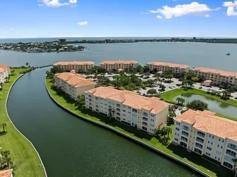 18 Harbour Isle Drive Fort Pierce FL 34949