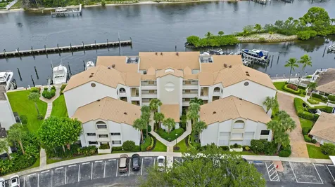 811 Oak Harbour Drive Juno Beach FL 33408