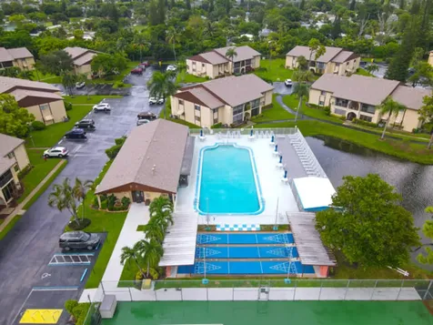 319 Pine Ridge Circle Greenacres FL 33463