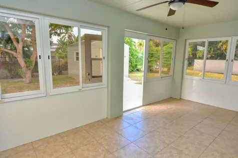220 W Arbor Avenue Port Saint Lucie FL 34952