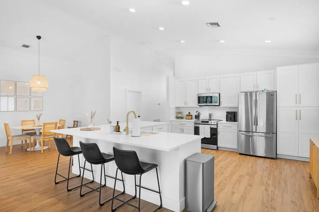 2887 N Bight West Palm Beach FL 33411