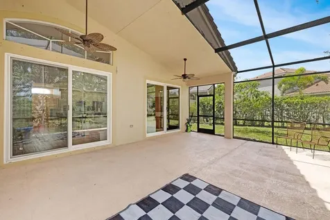 2887 N Bight West Palm Beach FL 33411