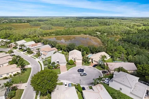 2887 N Bight West Palm Beach FL 33411