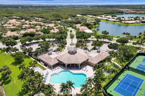 2887 N Bight West Palm Beach FL 33411