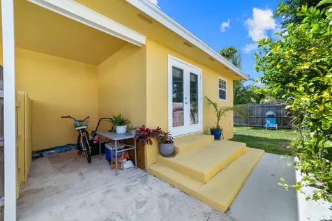 1853 Holman Drive Juno Beach FL 33408