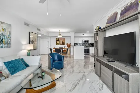 625 Casa Loma Boulevard Boynton Beach FL 33435