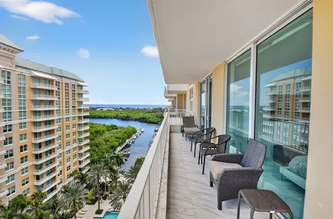 625 Casa Loma Boulevard Boynton Beach FL 33435