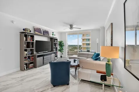 625 Casa Loma Boulevard Boynton Beach FL 33435