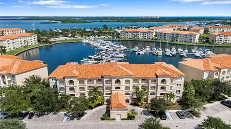 14 W Harbour Isle Drive Fort Pierce FL 34949
