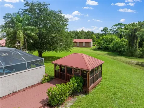930 90th Avenue Vero Beach FL 32966