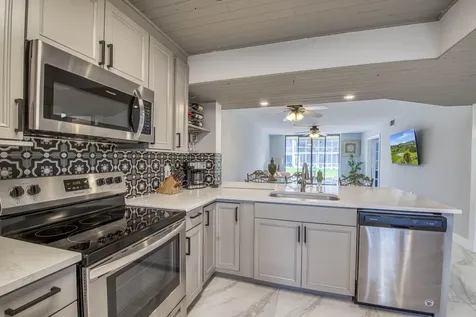 896 N Federal Highway Lantana FL 33462