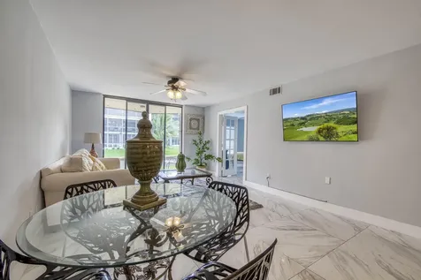 896 N Federal Highway Lantana FL 33462