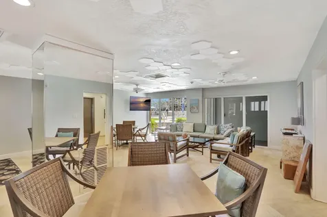 1069 Hillsboro Mile, Hillsboro Beach FL 33062