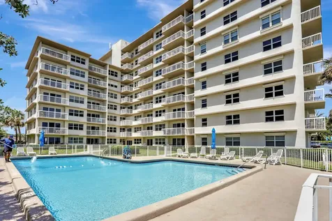 1069 Hillsboro Mile, Hillsboro Beach FL 33062