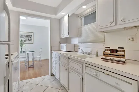 1069 Hillsboro Mile, Hillsboro Beach FL 33062