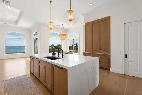 130 N Sewalls Point Road Sewalls Point FL 34996