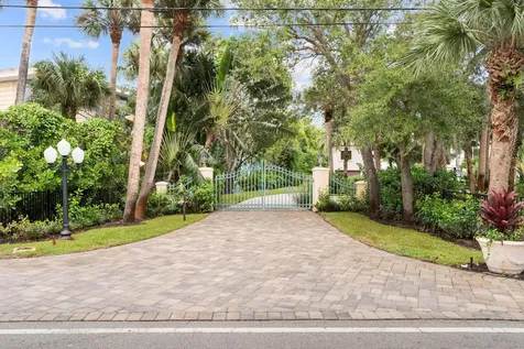 130 N Sewalls Point Road Sewalls Point FL 34996