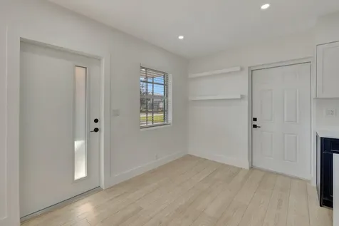 325 E Decarie Street Delray Beach FL 33444