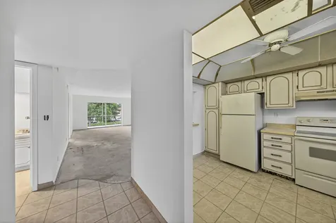 681 S Hollybrook Drive Pembroke Pines FL 33025