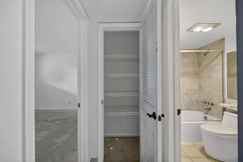 681 S Hollybrook Drive Pembroke Pines FL 33025