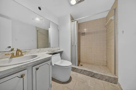 681 S Hollybrook Drive Pembroke Pines FL 33025