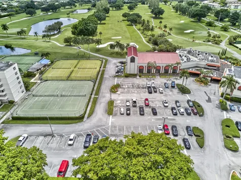 681 S Hollybrook Drive Pembroke Pines FL 33025