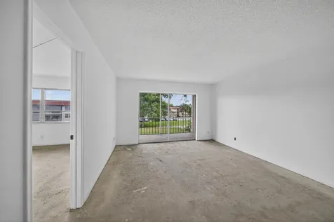681 S Hollybrook Drive Pembroke Pines FL 33025