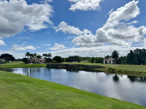 114 SE Via San Marino Port Saint Lucie FL 34984