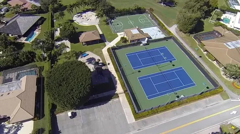 248 Palm Circle Atlantis FL 33462