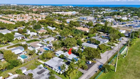 325 De Carie Street Delray Beach FL 33444