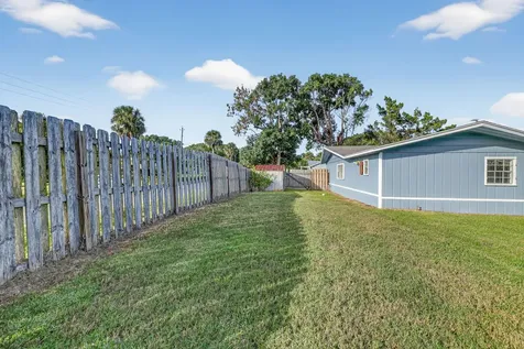 1125 Coral Street Fort Pierce FL 34982