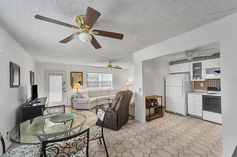 407 Piedmont I Delray Beach FL 33484