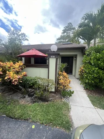 450 Knollwood Court Royal Palm Beach FL 33411