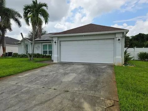 862 SW Carmelite Street Port Saint Lucie FL 34983