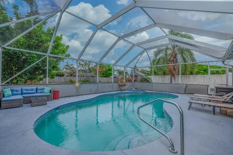 2349 Se Avalon Road Port Saint Lucie FL 34952