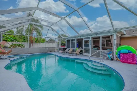 2349 Se Avalon Road Port Saint Lucie FL 34952
