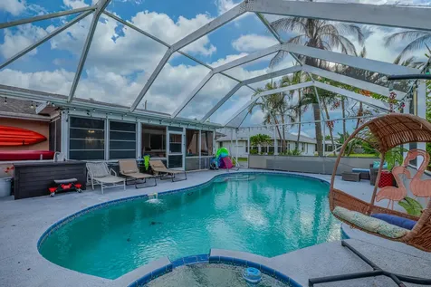 2349 Se Avalon Road Port Saint Lucie FL 34952