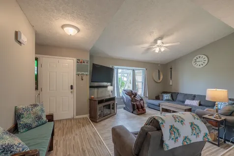2349 Se Avalon Road Port Saint Lucie FL 34952