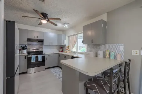 2349 Se Avalon Road Port Saint Lucie FL 34952