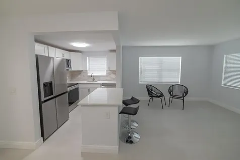 53 Lyndhurst Deerfield Beach FL 33442
