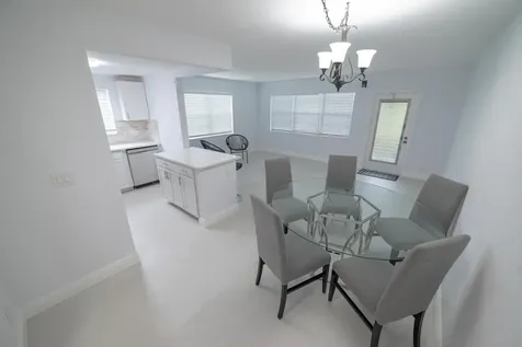 53 Lyndhurst Deerfield Beach FL 33442