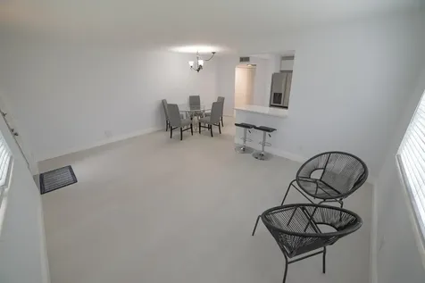 53 Lyndhurst Deerfield Beach FL 33442