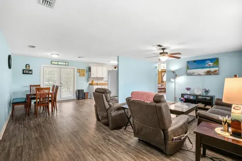 573 Alamanda Avenue Sebastian FL 32958