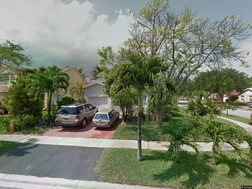 8741 Sw 10th Street Pembroke Pines FL 33025